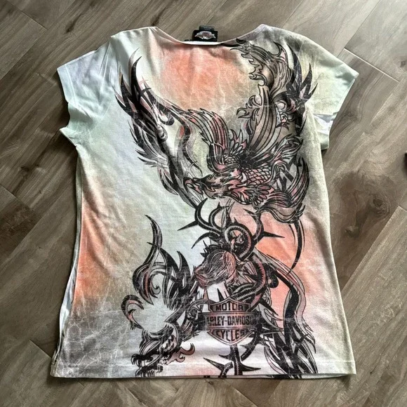 Harley-Davidson Women's L‎ Graphic Tee Dragon Wings All Over Print T-Shirt USA - Picture 2 of 11